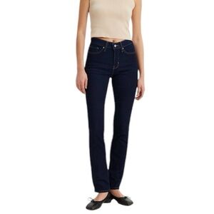 Levi’s 312 Shaping Slim Women’s Dark Wash 32 Jeans